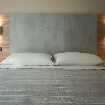 Hotel Londra Rimini Ngoại thất bức ảnh