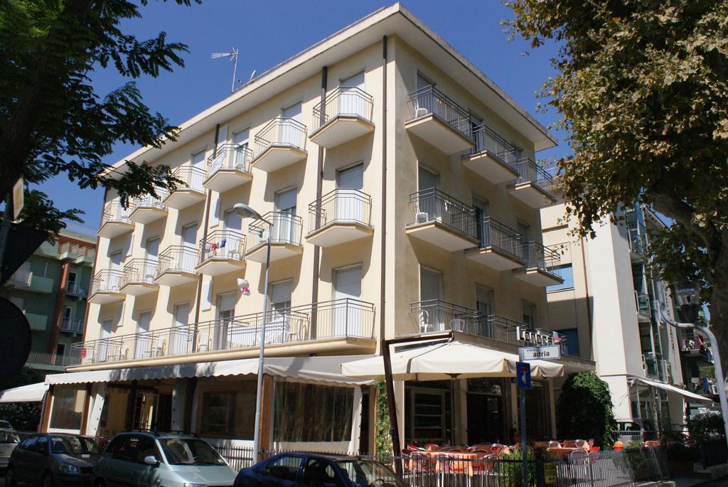 Hotel Londra Rimini Ngoại thất bức ảnh